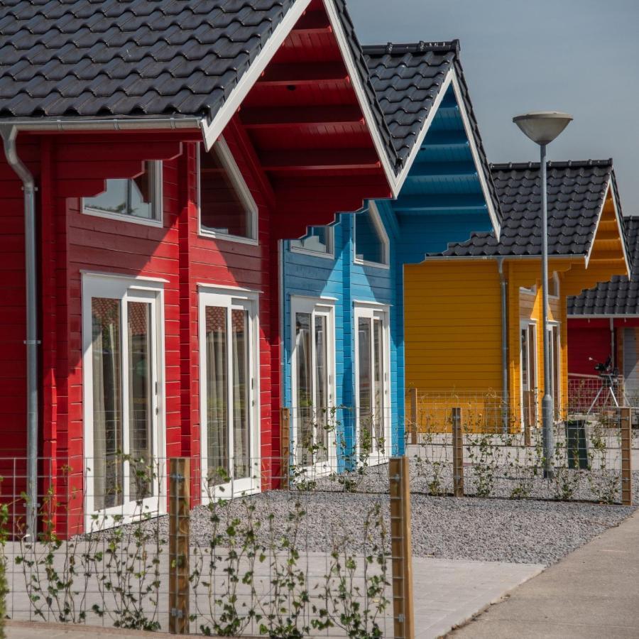 Luxe Chalets In Zeeland Aan De Kust Sint Annaland Esterno foto
