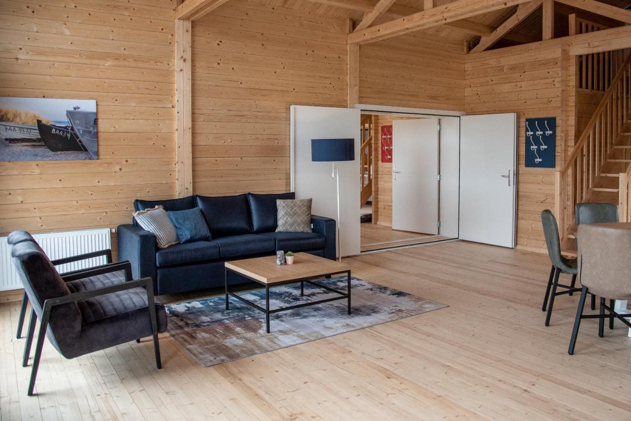 Luxe Chalets In Zeeland Aan De Kust Sint Annaland Esterno foto