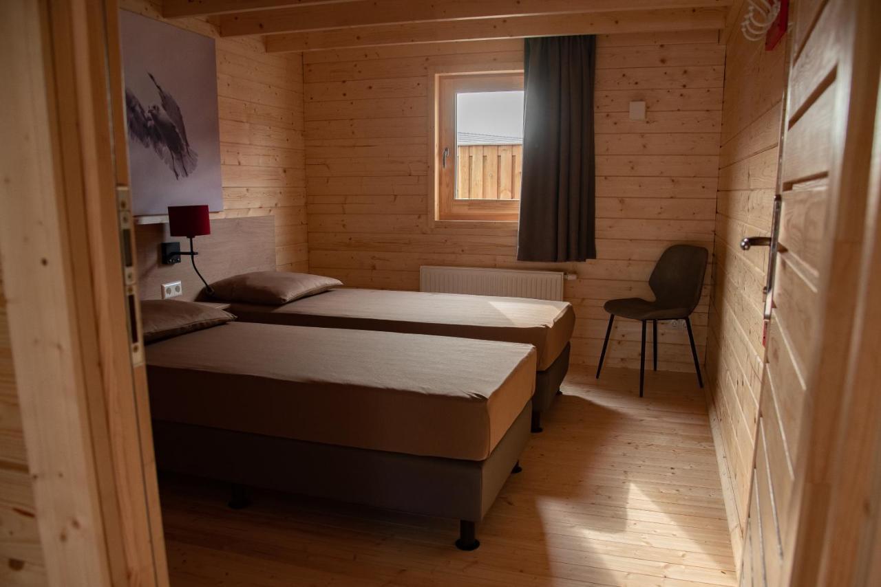 Luxe Chalets In Zeeland Aan De Kust Sint Annaland Esterno foto