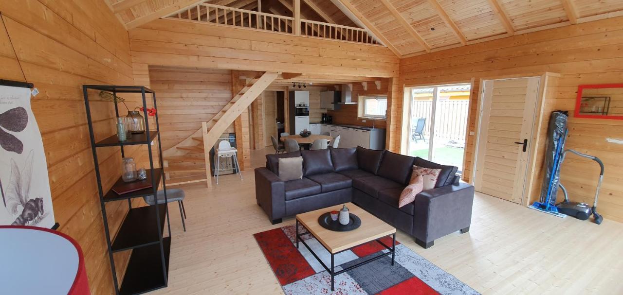 Luxe Chalets In Zeeland Aan De Kust Sint Annaland Esterno foto